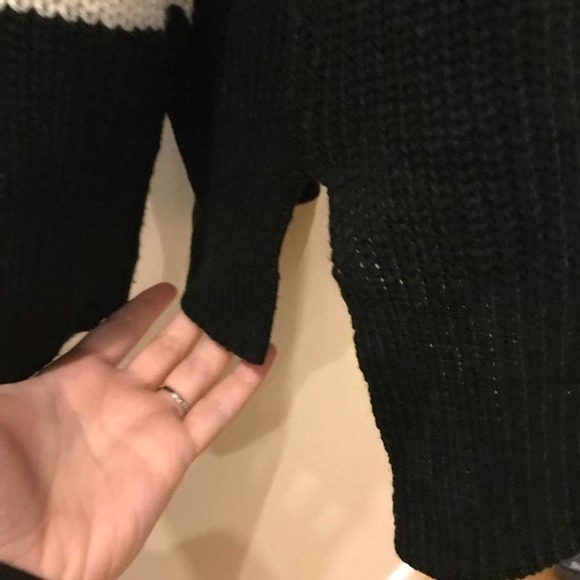 Sanctuary Off The Shoulder Sweater Striped Large - Picture 12 of 13